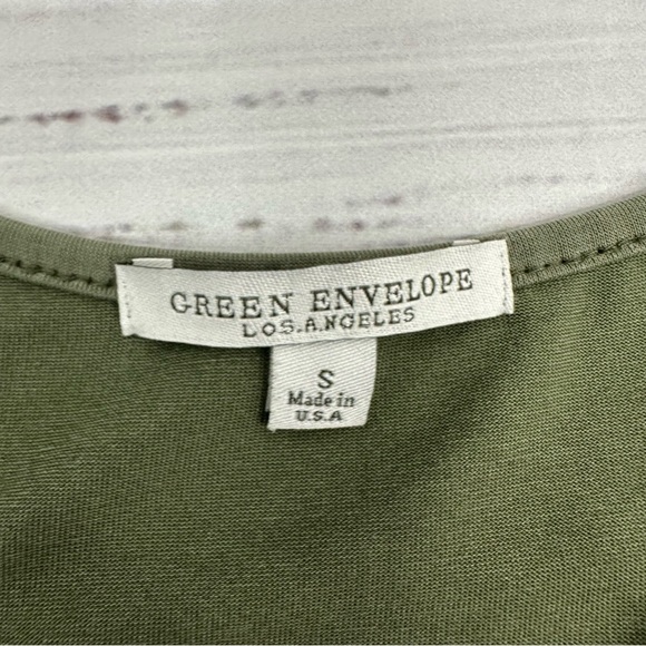 Green Envelope Women’s size Small Moss Green Zip Front Tank Top - Picture 9 of 9